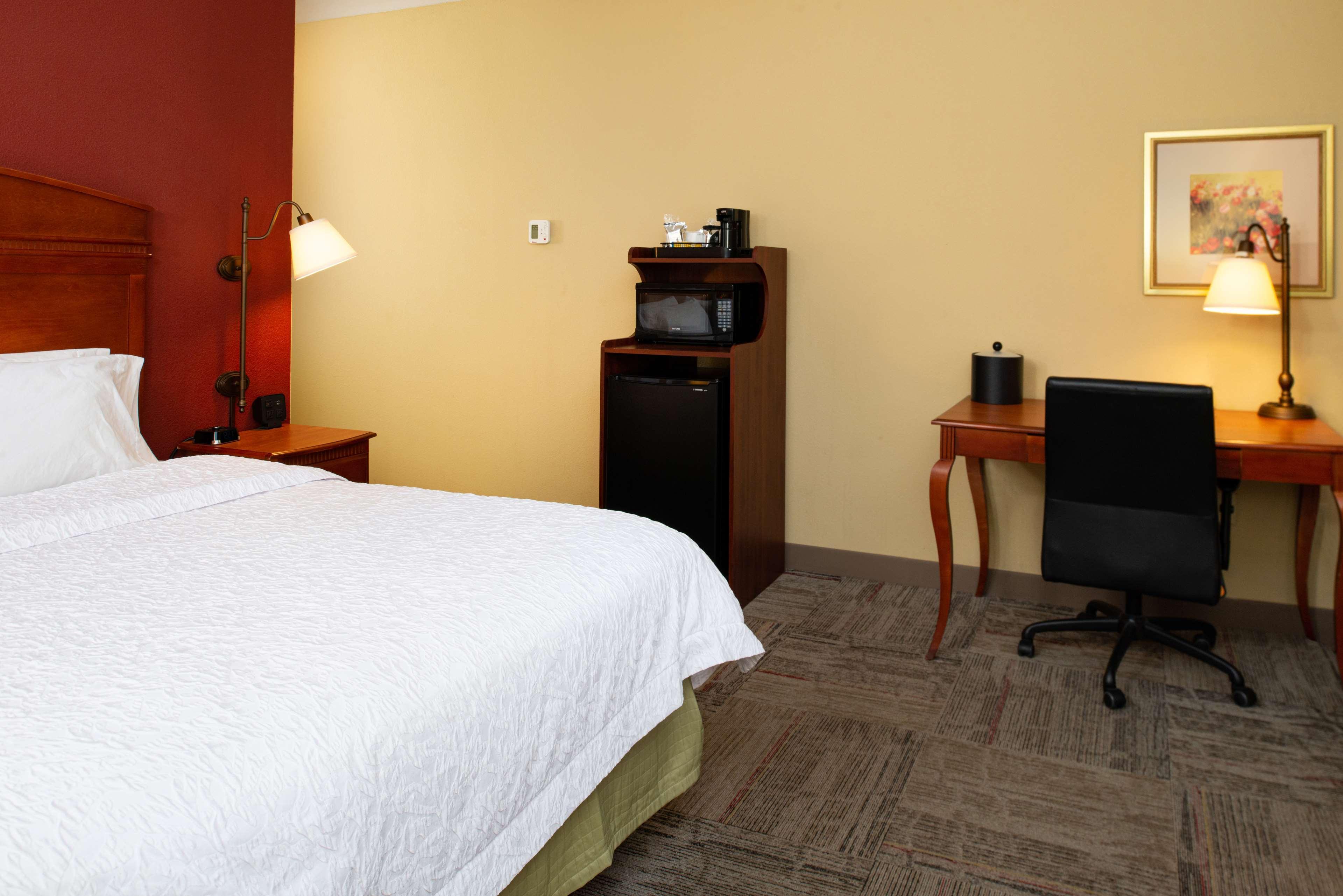 Hampton Inn Kansas City Northeast Εξωτερικό φωτογραφία