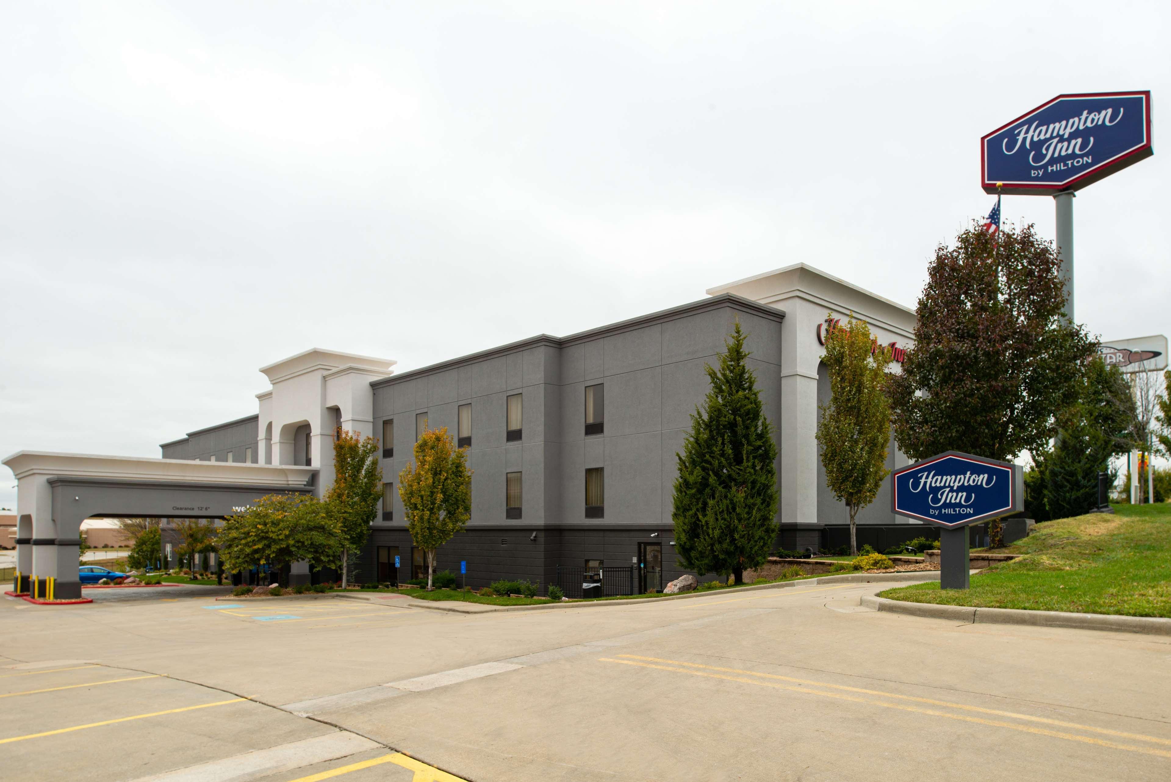 Hampton Inn Kansas City Northeast Εξωτερικό φωτογραφία