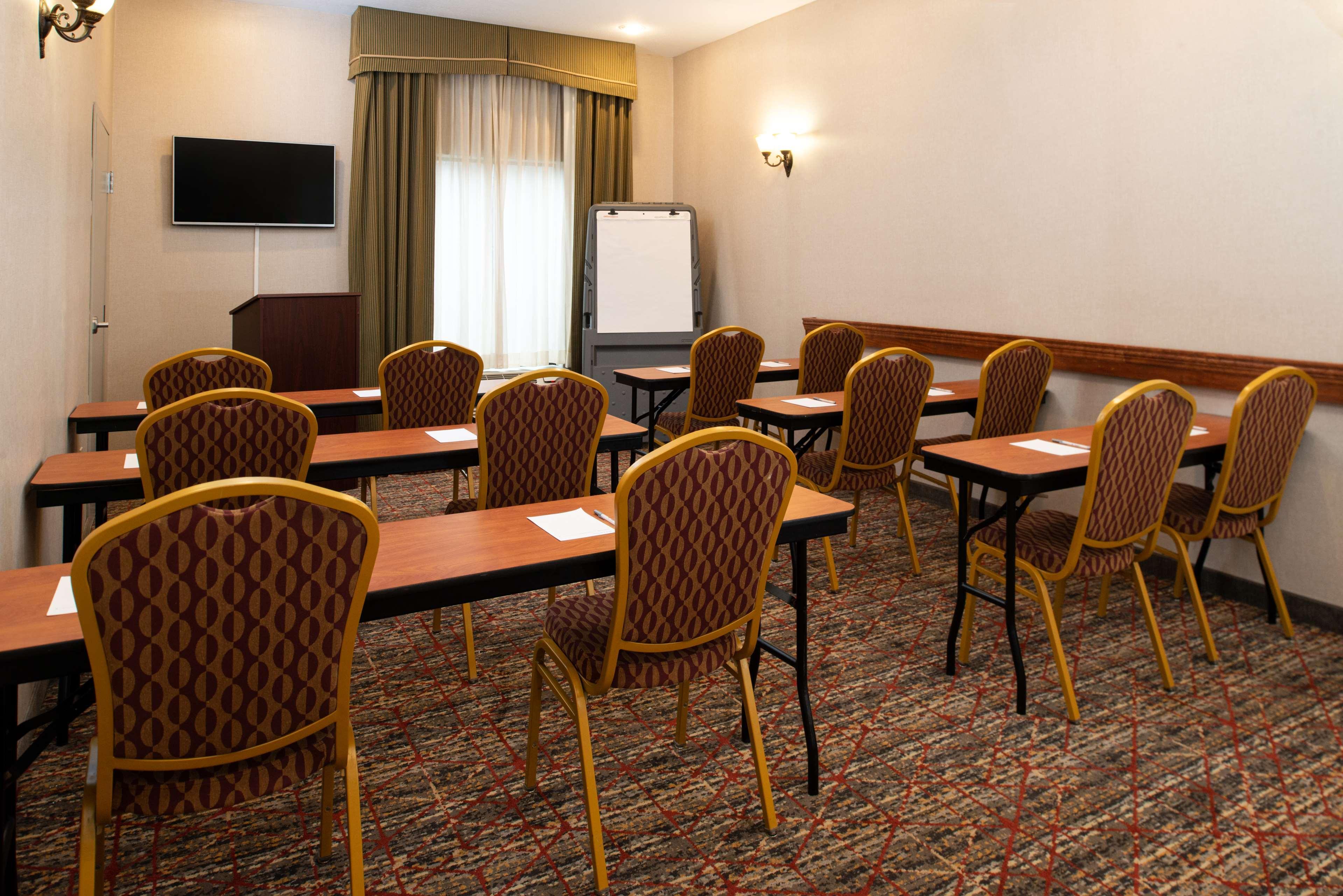 Hampton Inn Kansas City Northeast Εξωτερικό φωτογραφία