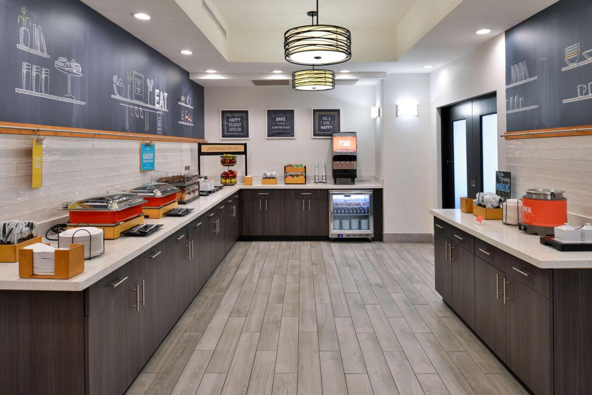 Hampton Inn Kansas City Northeast Εξωτερικό φωτογραφία