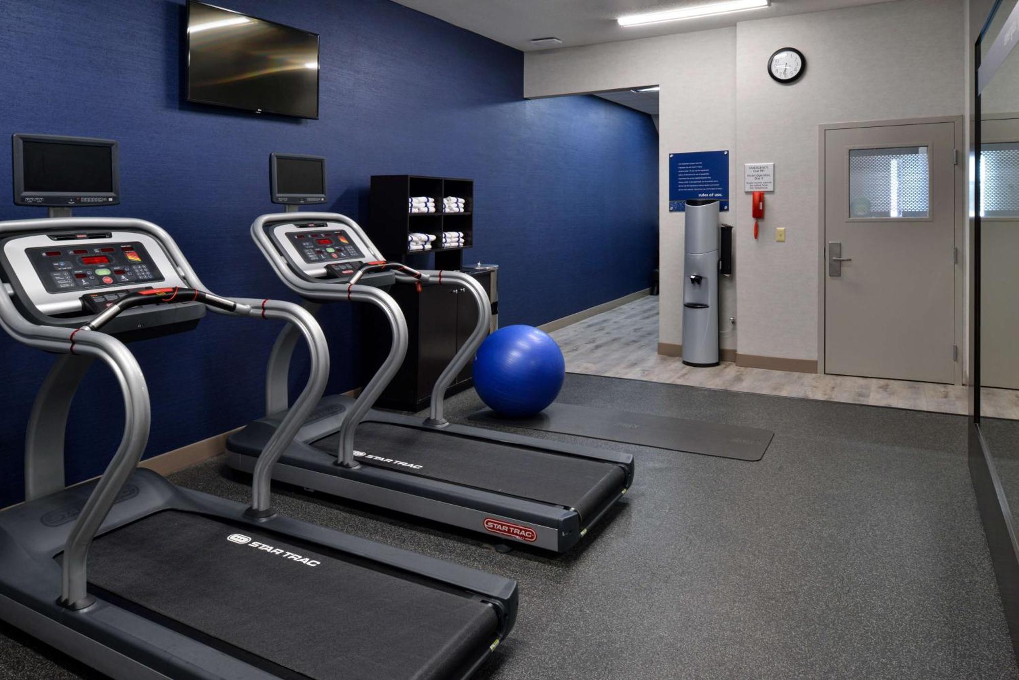 Hampton Inn Kansas City Northeast Εξωτερικό φωτογραφία