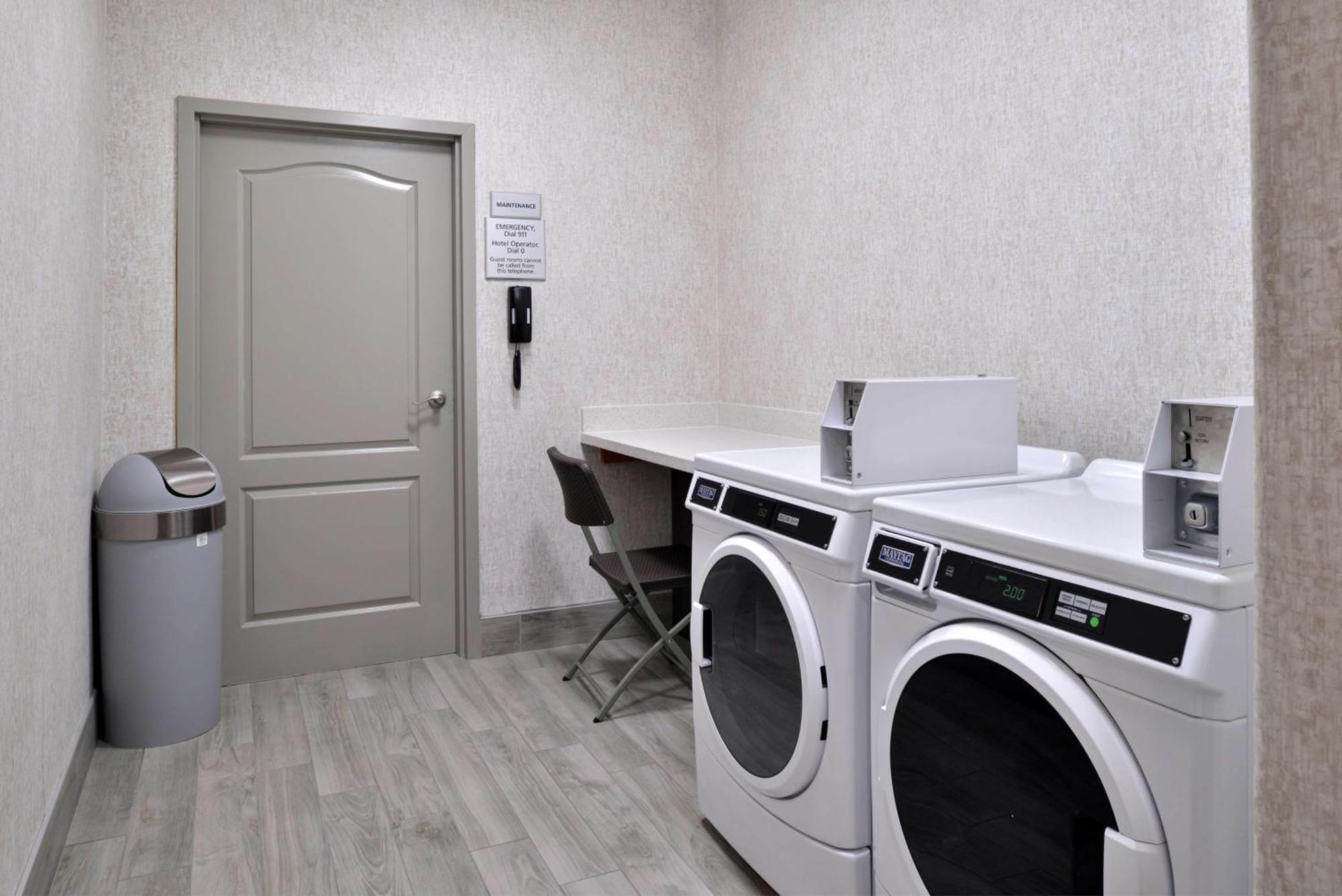 Hampton Inn Kansas City Northeast Εξωτερικό φωτογραφία