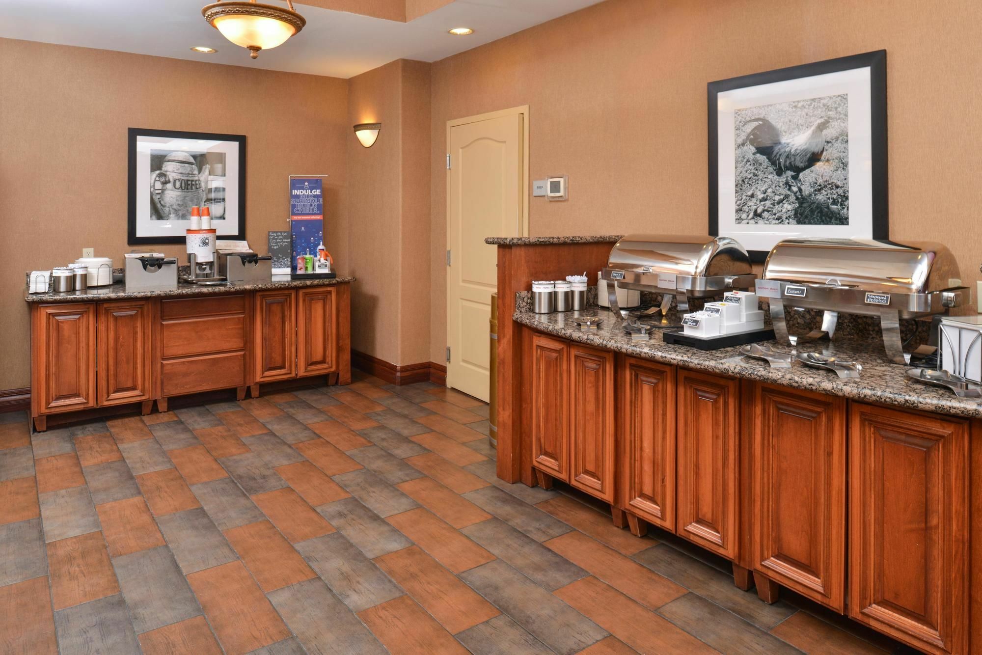 Hampton Inn Kansas City Northeast Εξωτερικό φωτογραφία